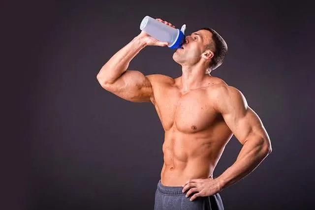 homme-shake-proteine