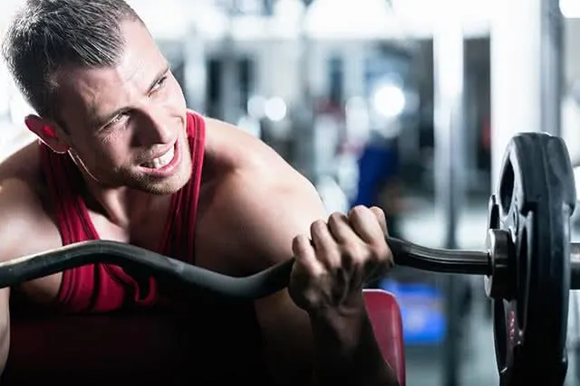 curl-biceps-homme